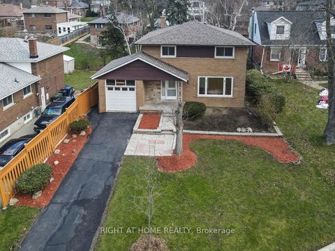 Photo of 9 Allister Avenue, Toronto, ON M1M 3K7 (MLS # E12631790)