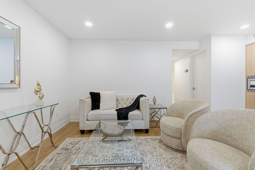 Photo of 68 Westholme Avenue #1, Toronto, ON M6P 3B8 (MLS # W12946984)