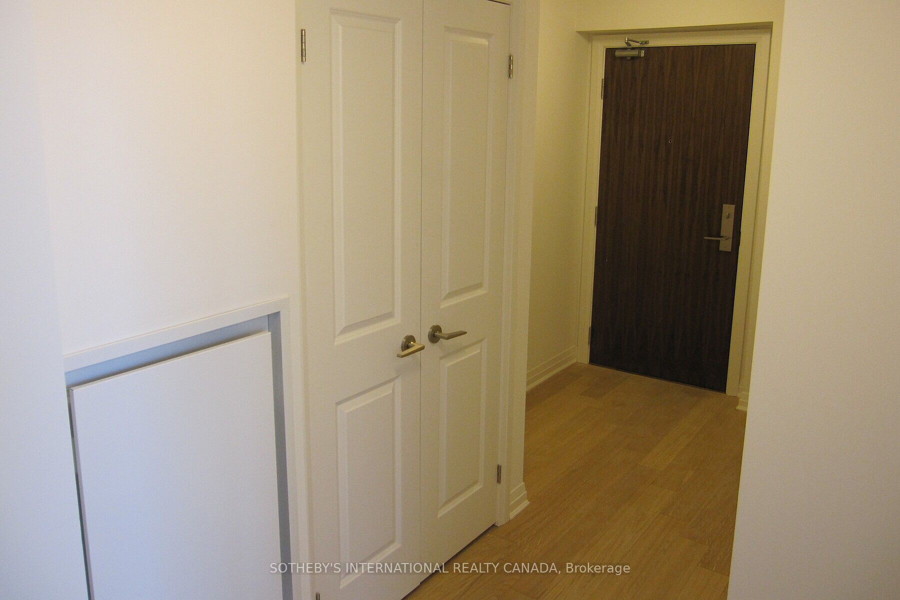 8 Mercer Street 1102