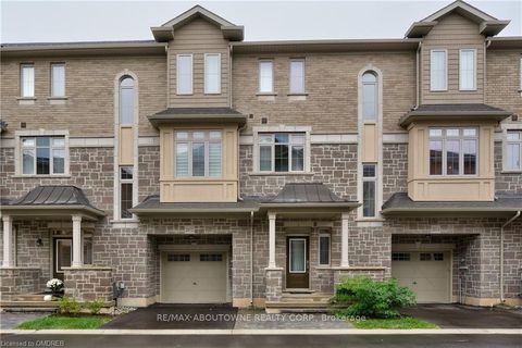 2012 DEERVIEW Common Oakville ON L6L 0Y2