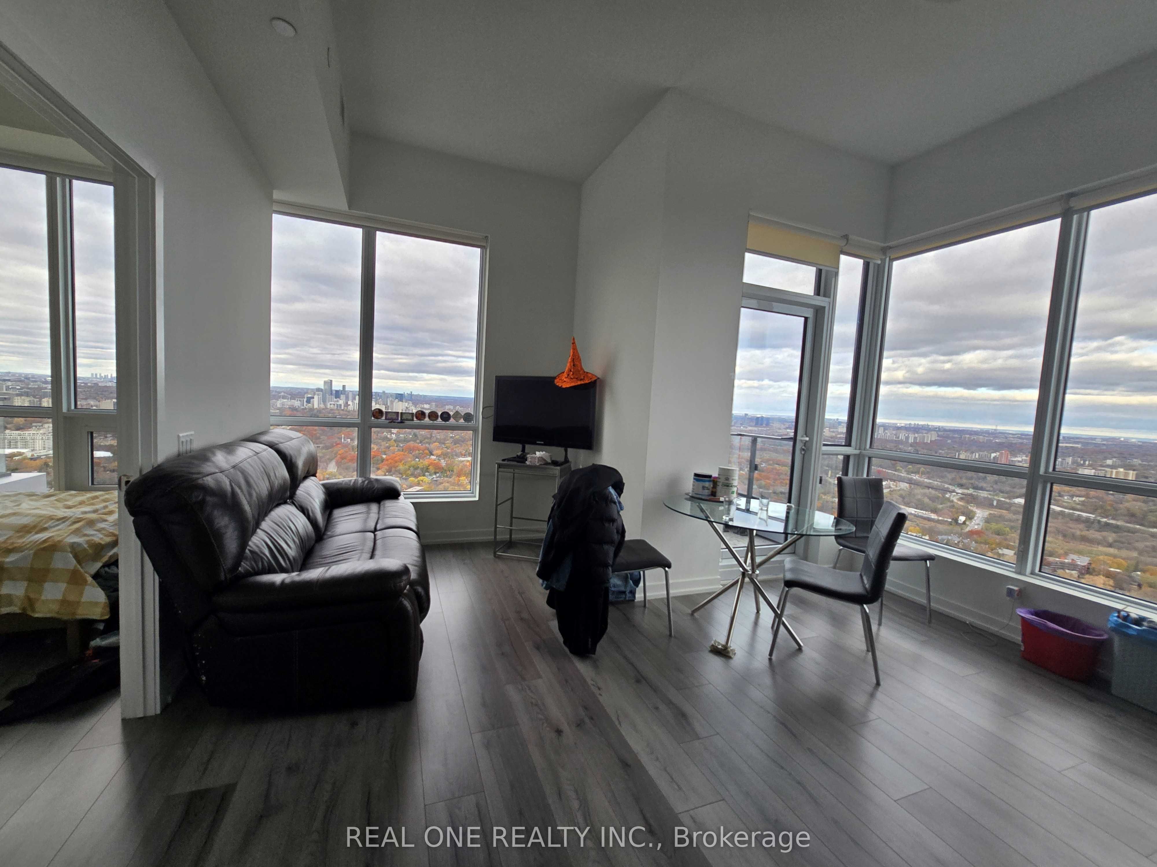 395 Bloor Street E 5407