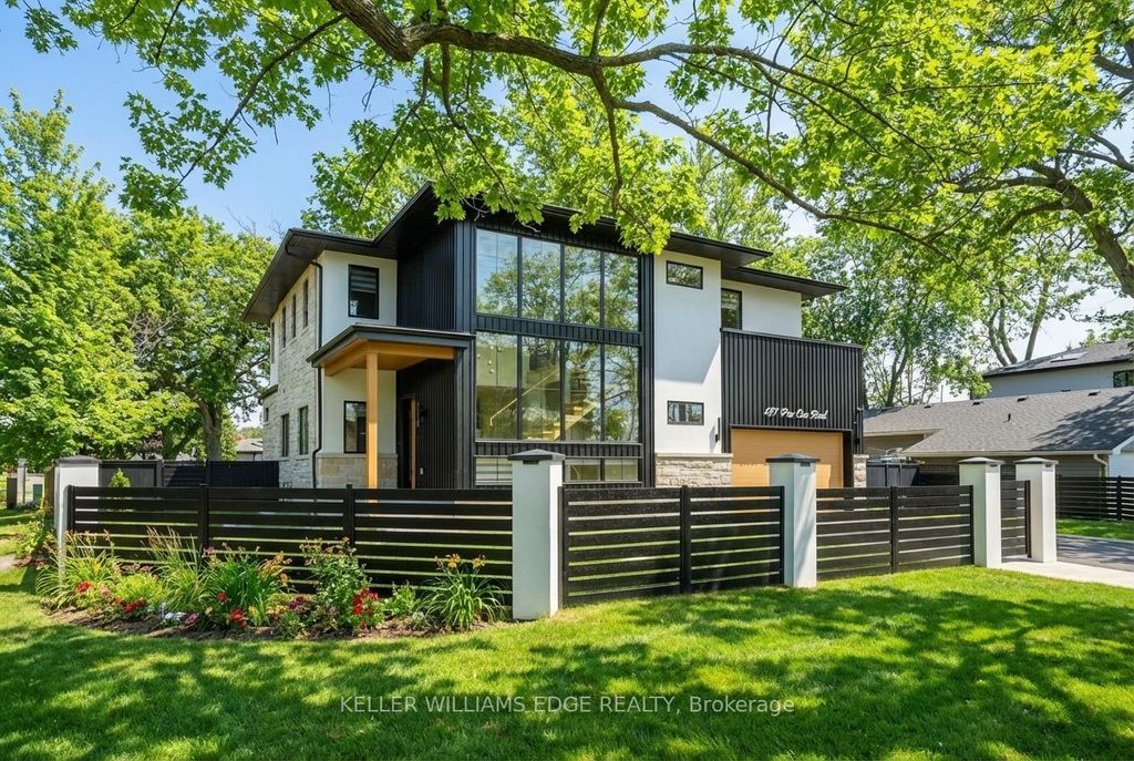 Photo of 427 Pine Cove Road, Burlington, ON L7N 1W4 (MLS # W12649750)