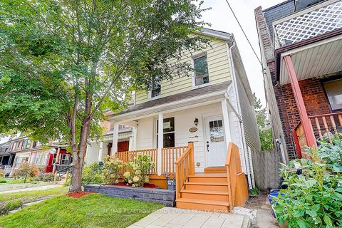 2179 Dundas Street W Toronto ON M6R 1X5