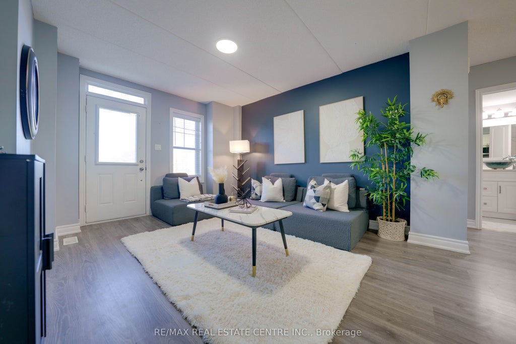 Photo of 1380 Costigan Road #120, Milton, ON L9T 8L2 (MLS # W13829044)