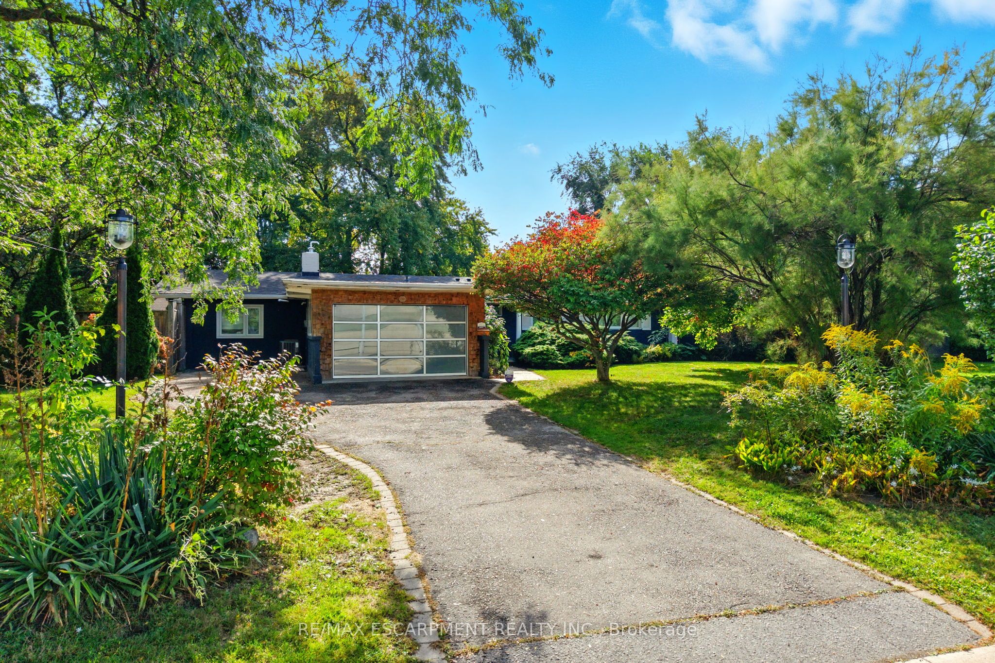 230 South Service Road