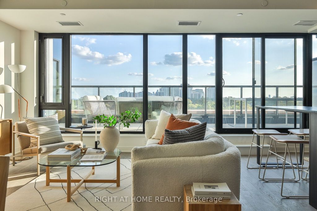 Photo of 2720 Dundas Street W #607, Toronto, ON M6P 1Y2 (MLS # W12433833)