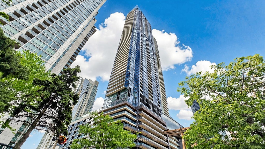Photo of 3 Concord Cityplace Way #4805, Toronto, ON M5V 0X4 (MLS # C13877190)