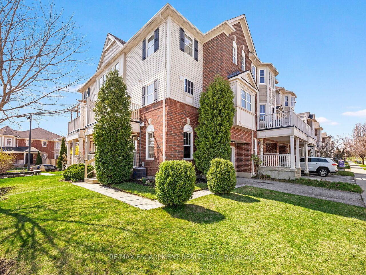 656 Frank Place
