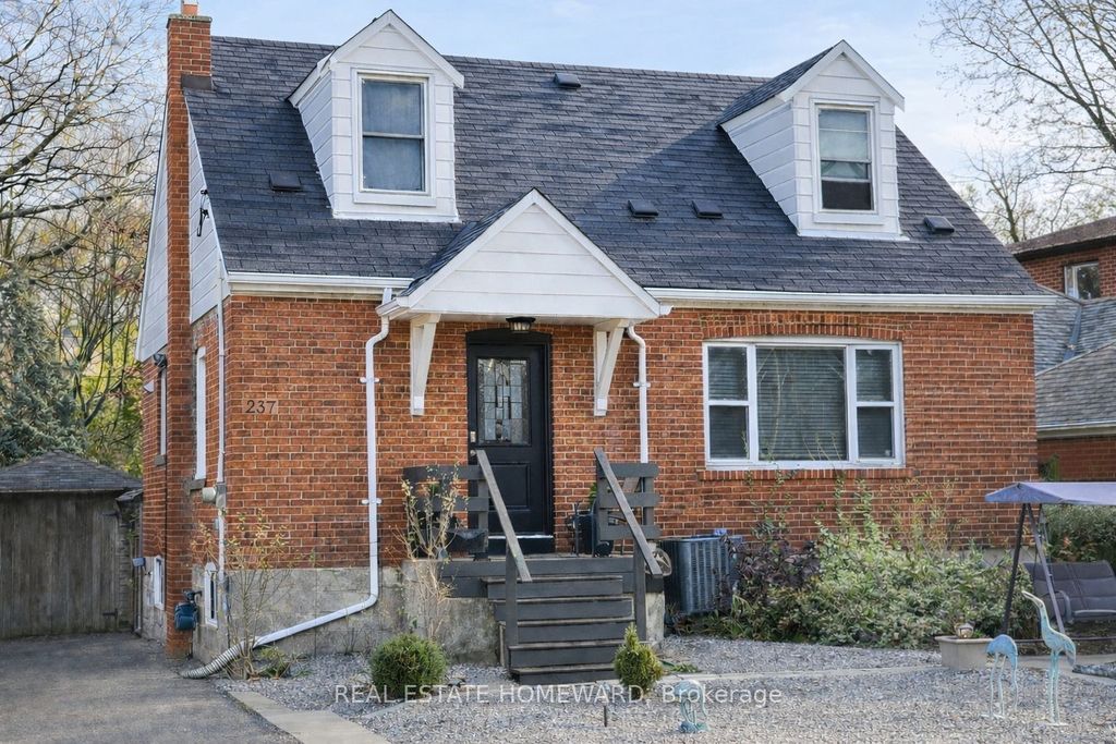 Photo of 237 Ferris Road, Toronto, ON M4B 1H2 (MLS # E12874954)
