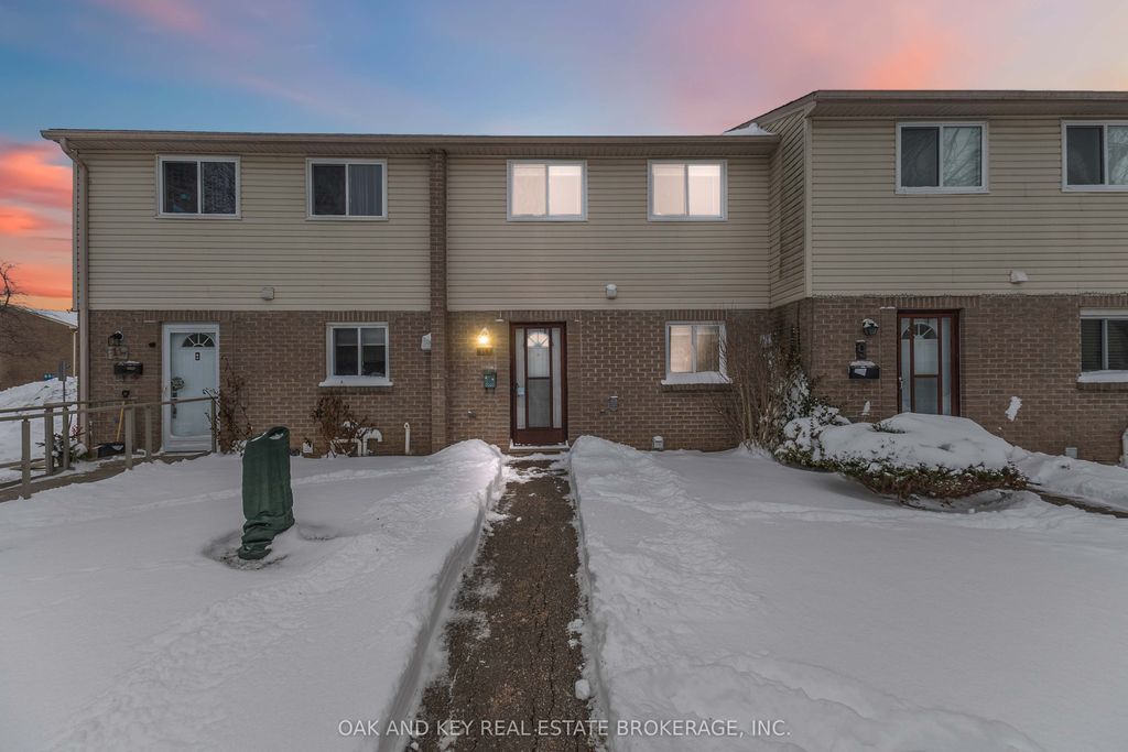 Photo of 166 Southdale Road W #10, London South, ON N6J 2J1 (MLS # X12708696)