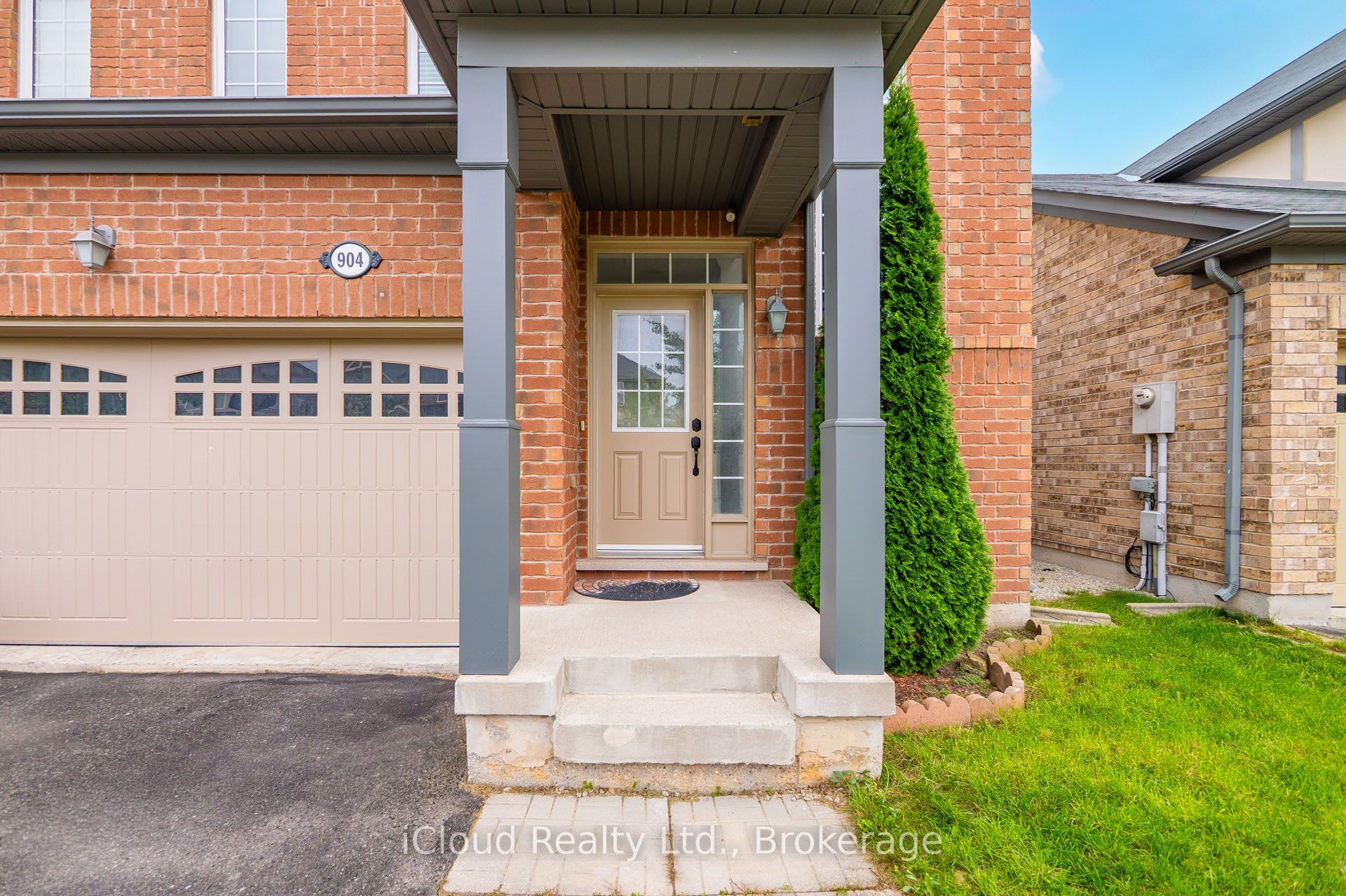 904 Toletza Landing