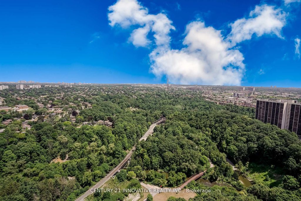 Photo of 7 Concorde Place #3404, Toronto, ON M3C 3N4 (MLS # C12692402)