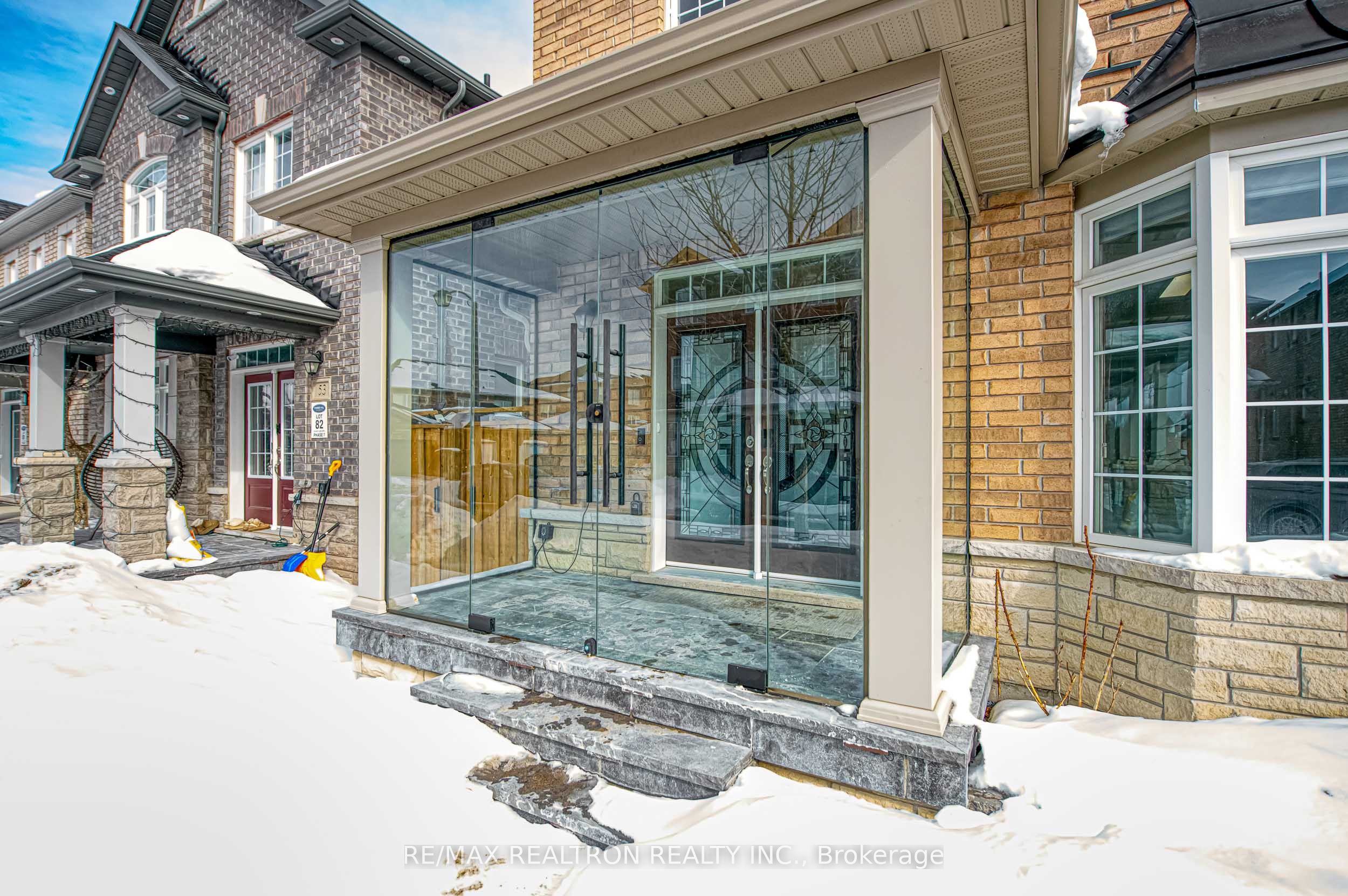 51 Albert Lewis Street