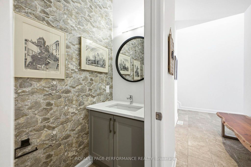 Photo of 934 Chablis Crescent, Russell, ON K0A 1W0 (MLS # X13066010)