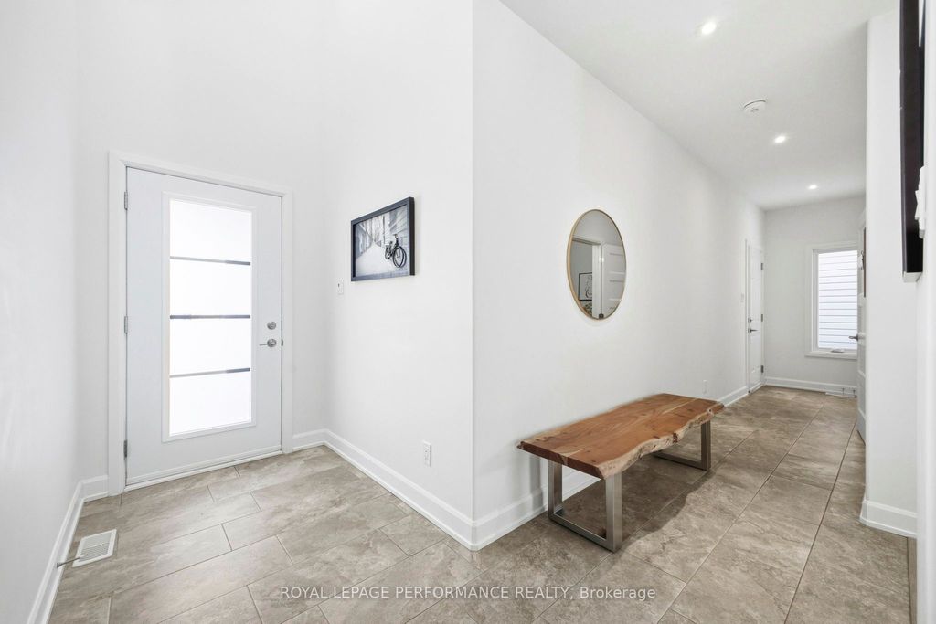 Photo of 934 Chablis Crescent, Russell, ON K0A 1W0 (MLS # X13066010)