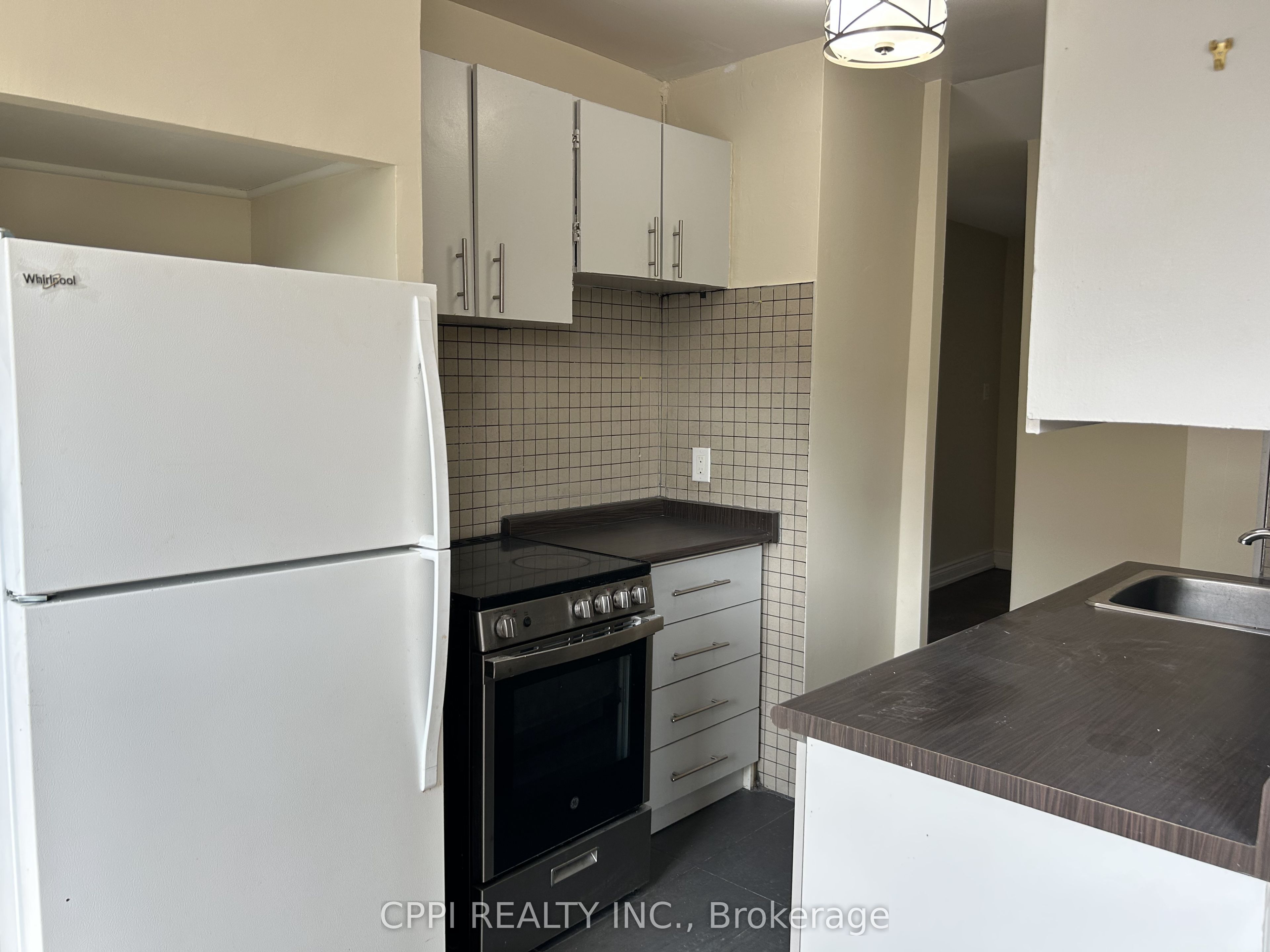 3 Hill Heights Road 202