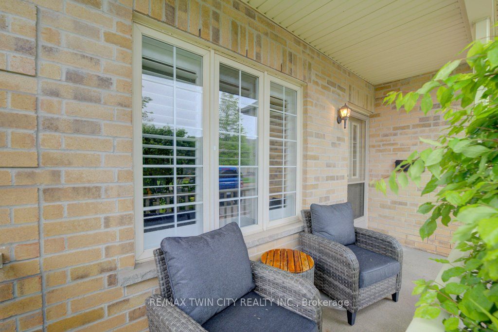 545 Laurelwood Drive 13