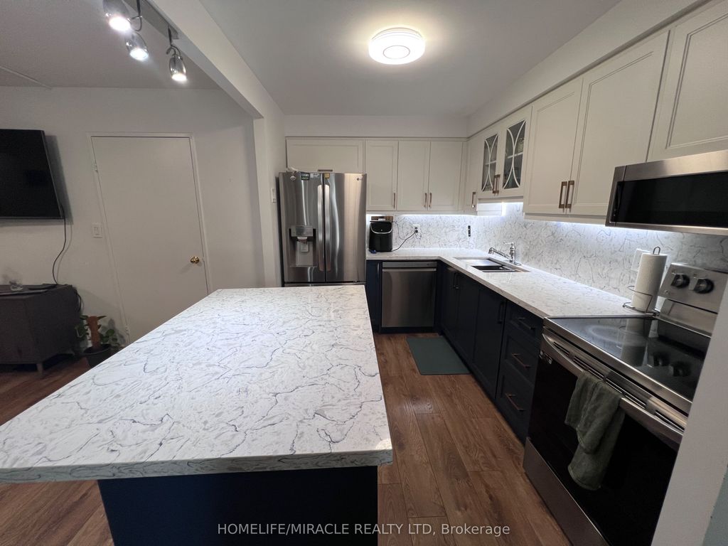 Photo of 5 Shady Golfway N/A #105, Toronto, ON M3C 3A5 (MLS # C12629384)