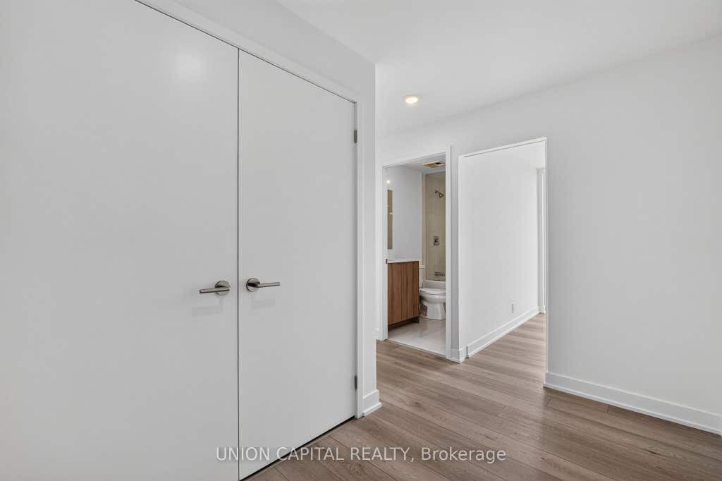 Photo of 1660 Bloor Street W #910, Toronto, ON M6P 0C6 (MLS # W13654042)