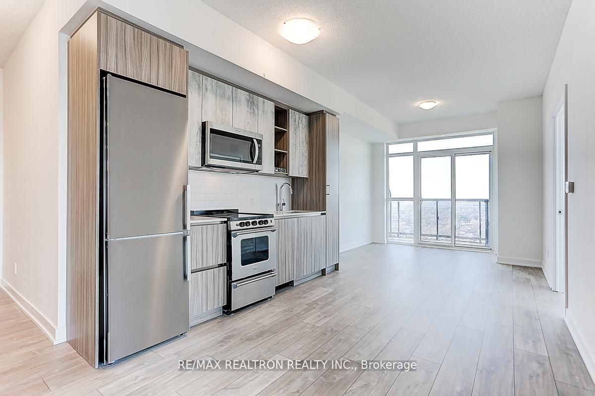 251 Manitoba Street 2409