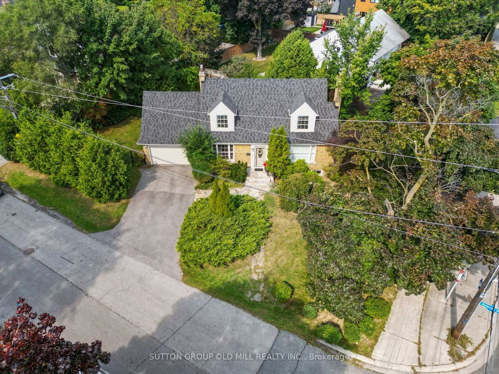 Photo of 2 Bywood Drive, Toronto, ON M9A 1L7 (MLS # W12408939)
