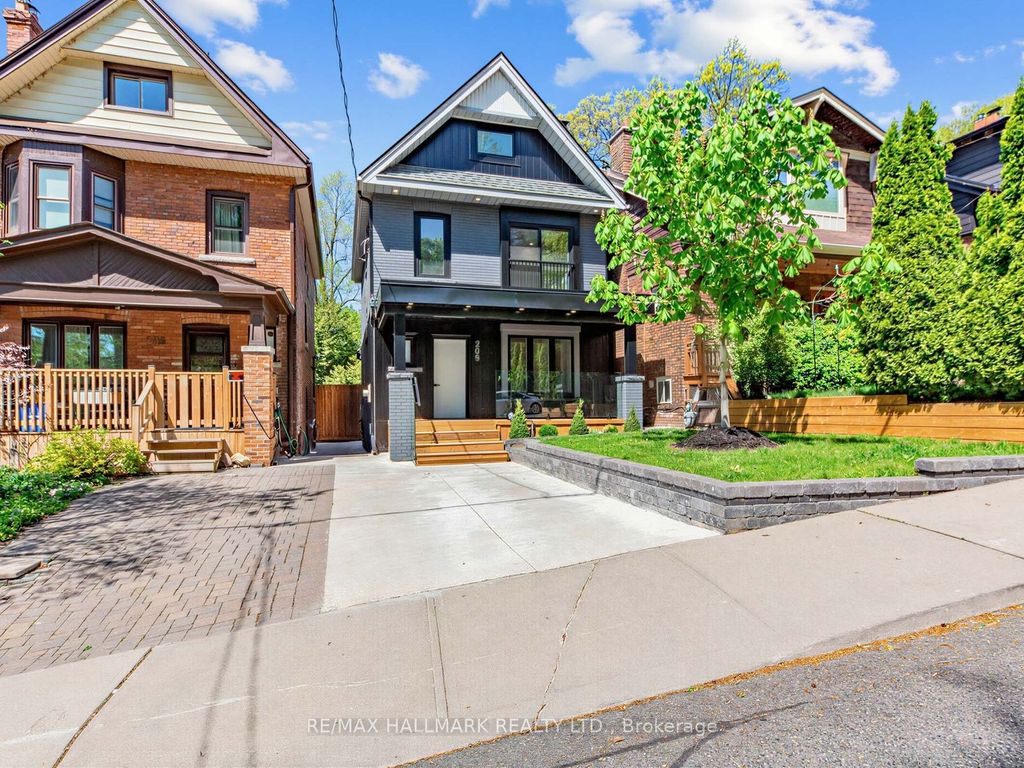 Photo of 208 Gainsborough Road, Toronto, ON M4L 3C6 (MLS # E13154882)