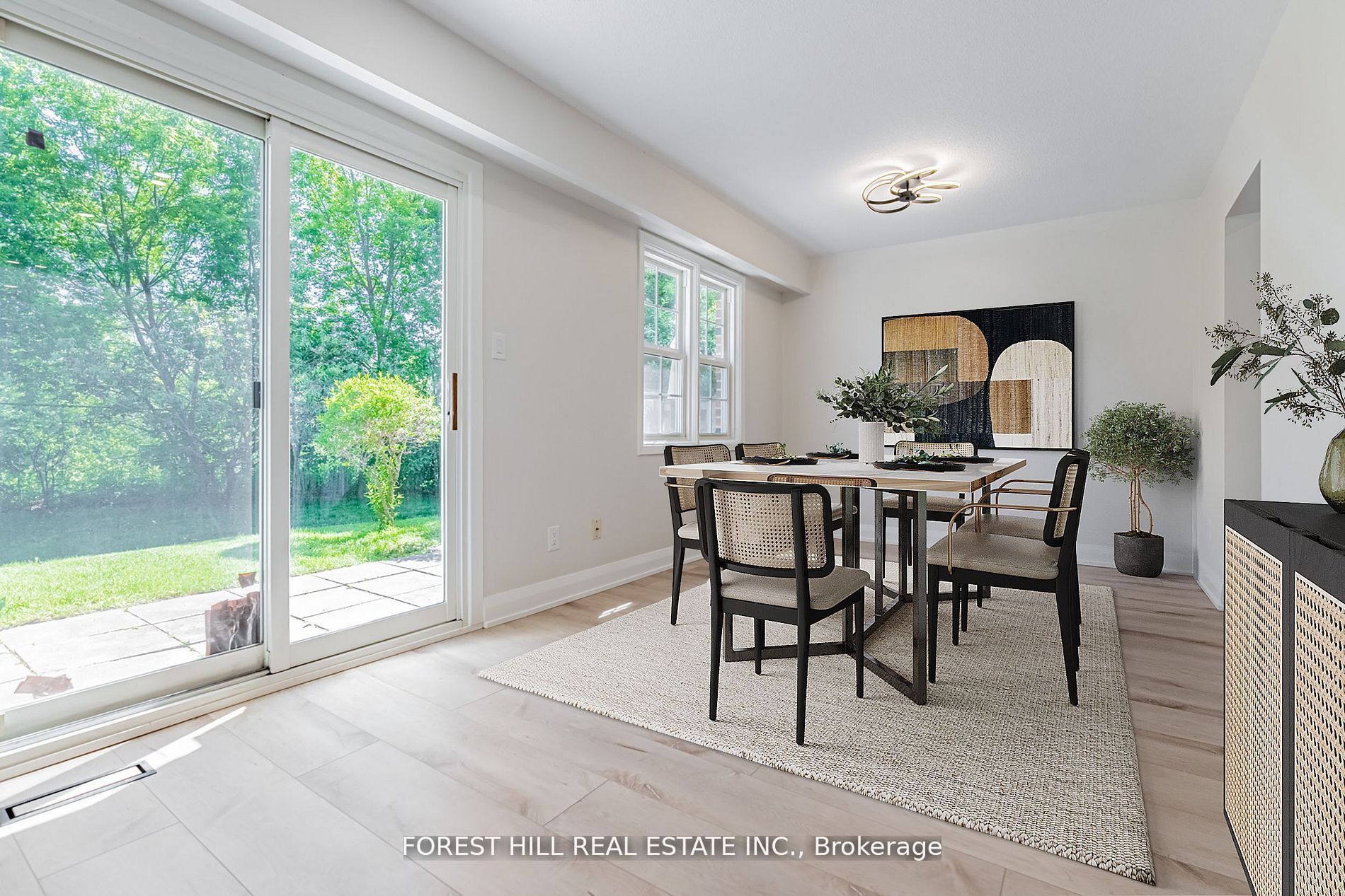 2120 Rathburn Road E 37
