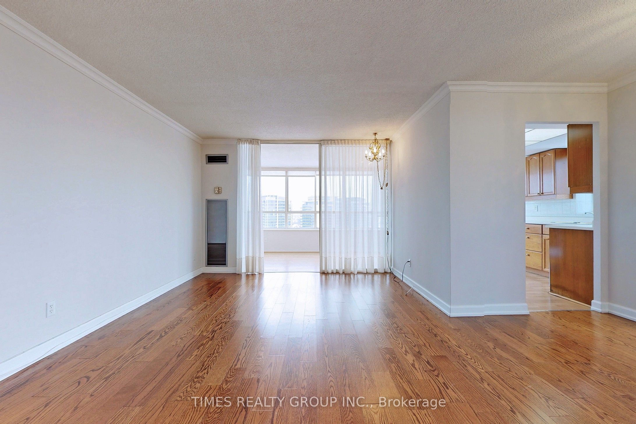 33 Weldrick Road E 1503