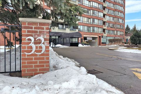 33 Weldrick Road E 1503 Richmond Hill ON L4C 8W4