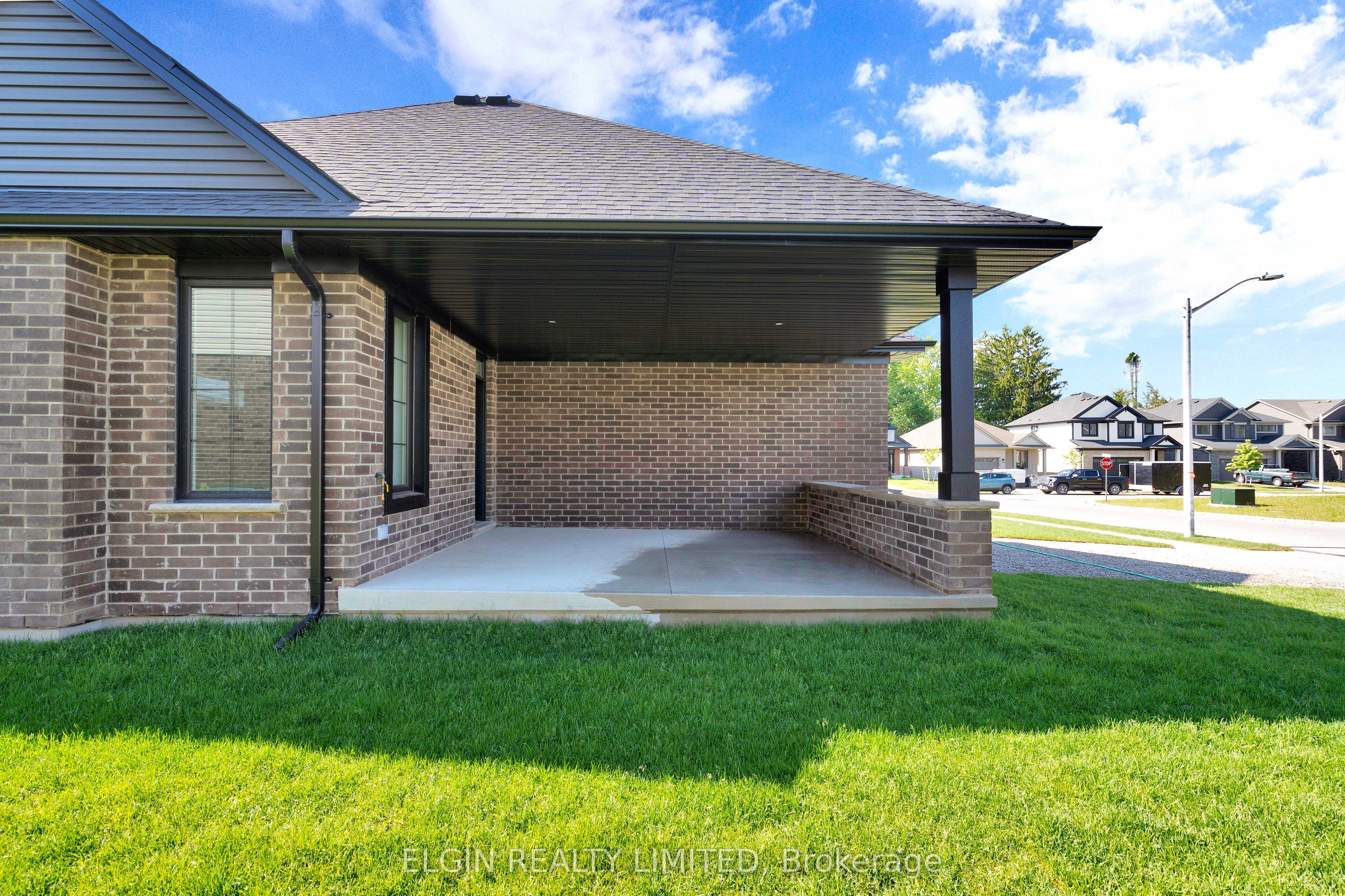 97 Keba Crescent