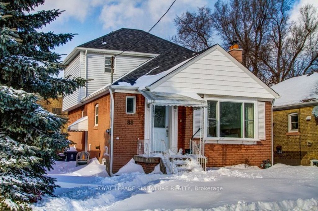 Photo of 88 Westview Boulevard, Toronto, ON M4B 3J1 (MLS # E13162334)