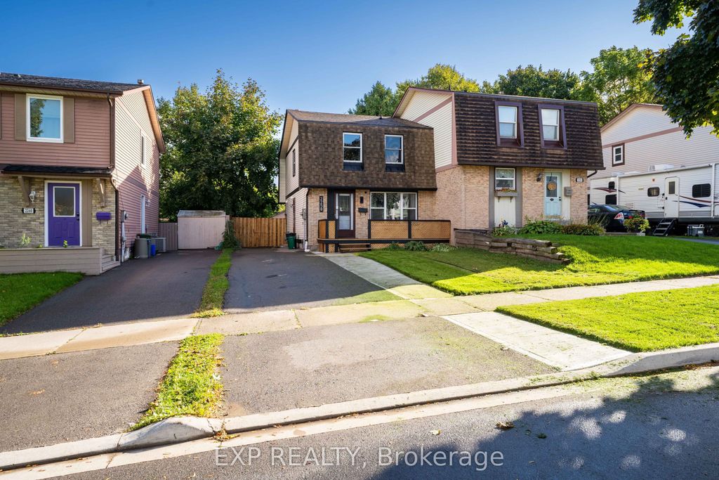 Photo of 2258 Manchester Drive, Burlington, ON L7P 3W2 (MLS # W12474073)