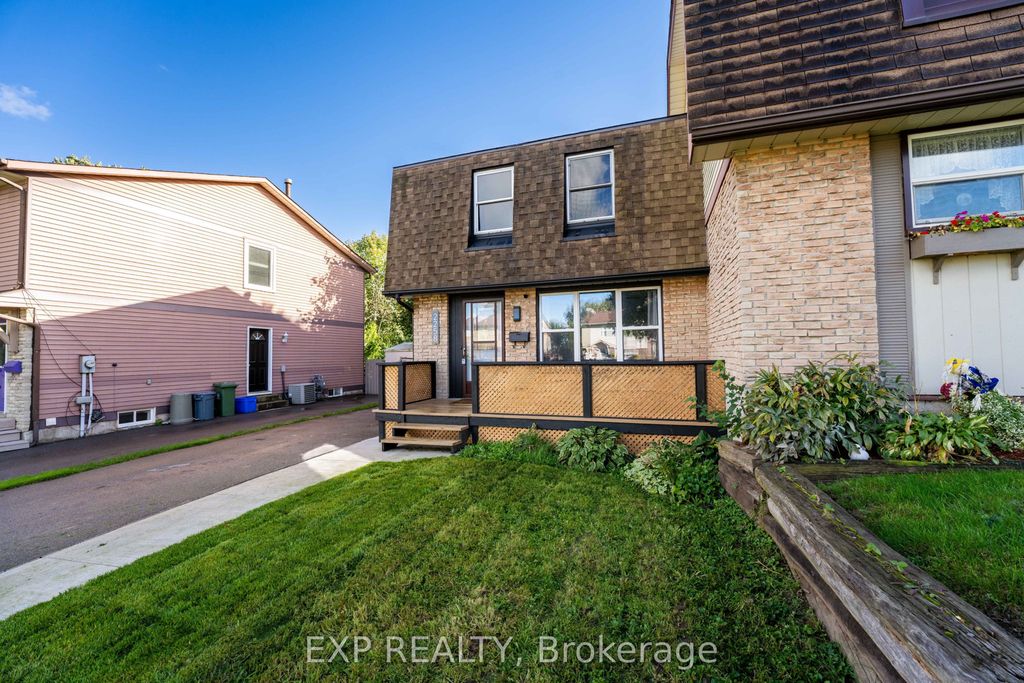 Photo of 2258 Manchester Drive, Burlington, ON L7P 3W2 (MLS # W12474073)