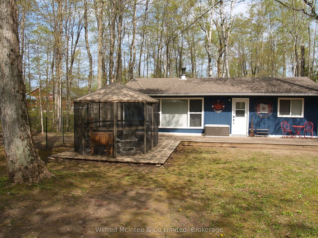 Photo of 199 Thompson Avenue, Native Leased Lands, ON N0H 2G0 (MLS # X13141096)