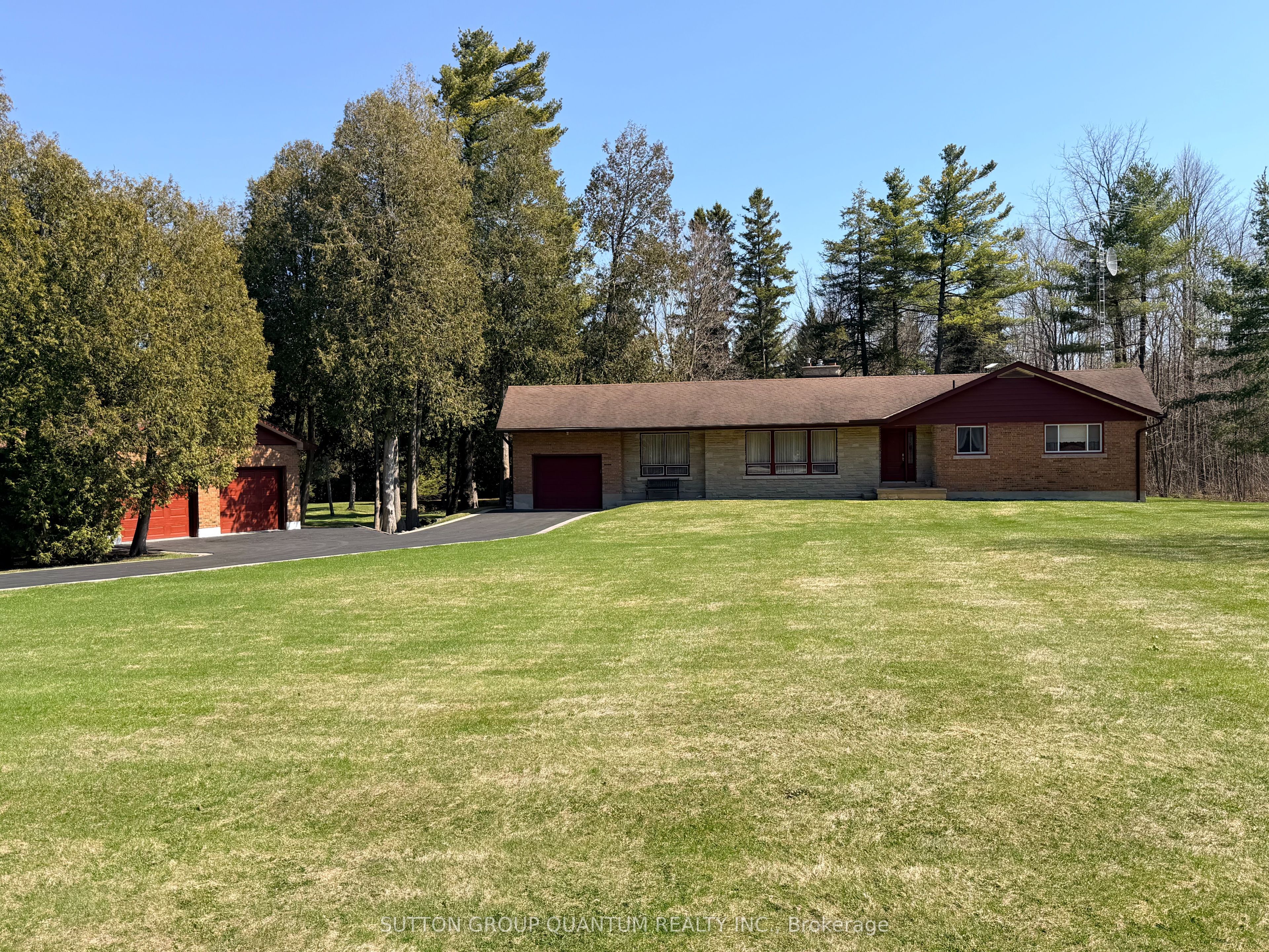 506 11th Concession Road E