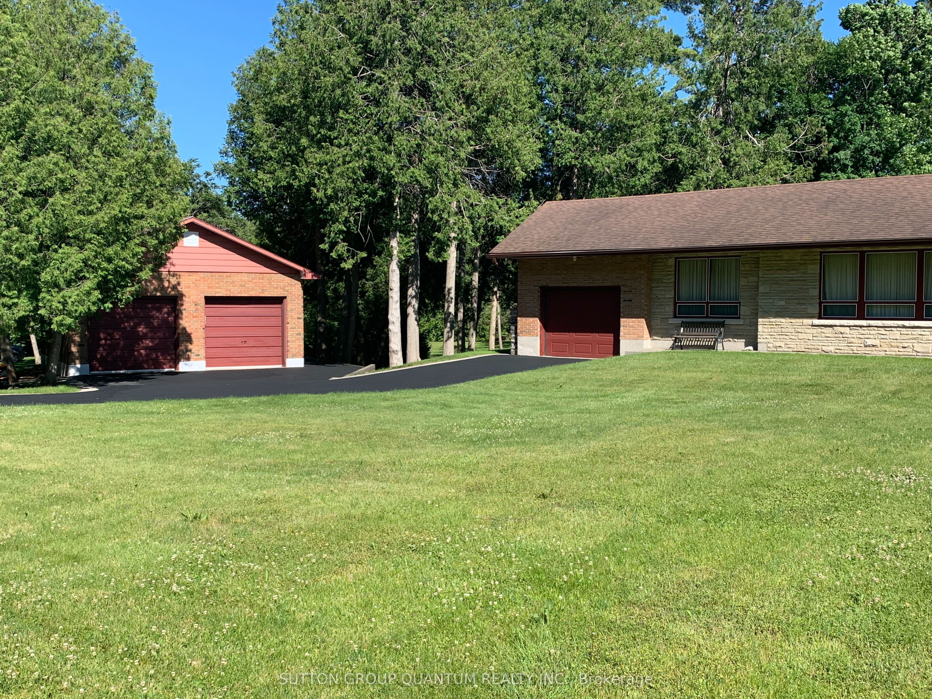 506 11th Concession Road E