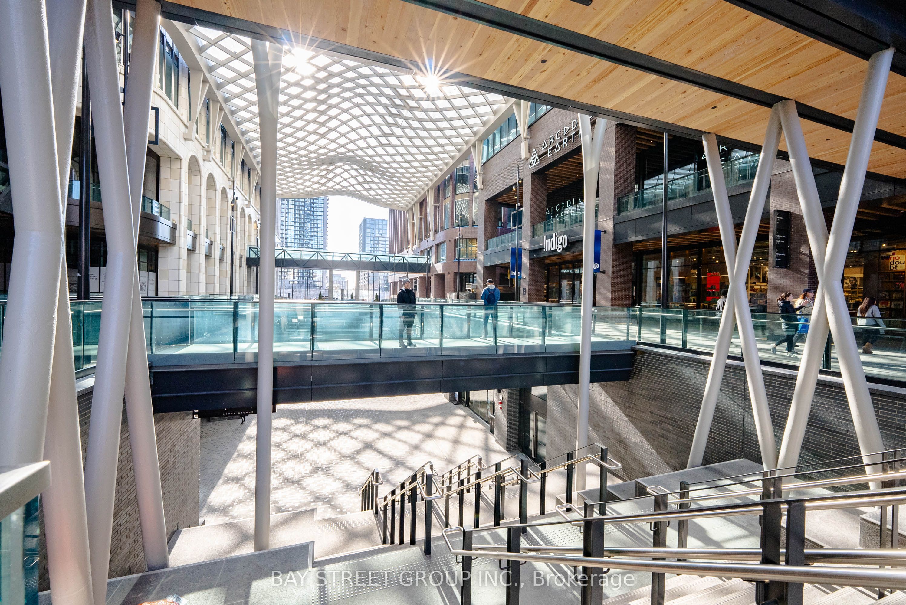 480 Front Street W 801