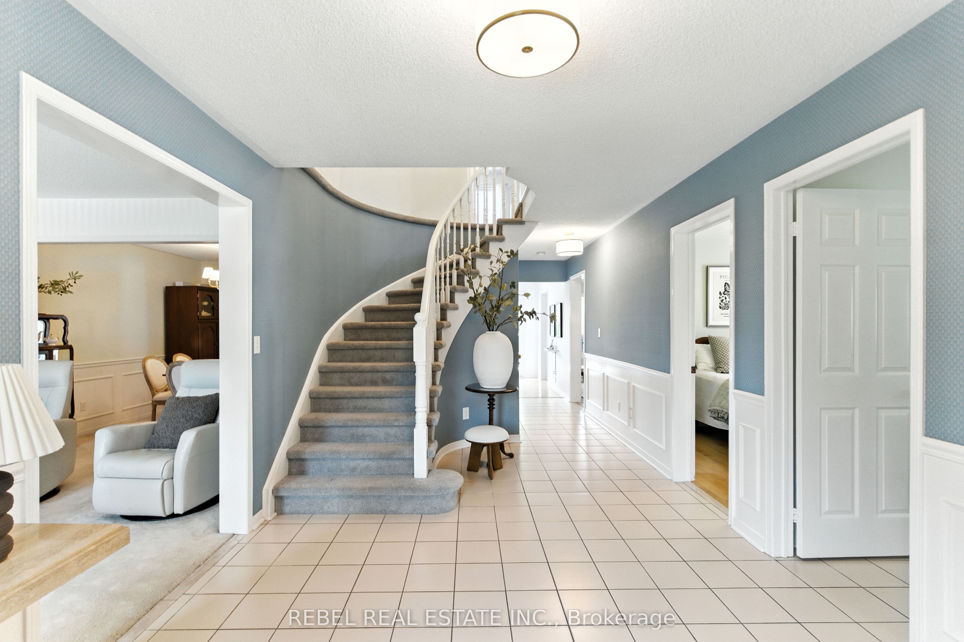 696 Atwood Crescent