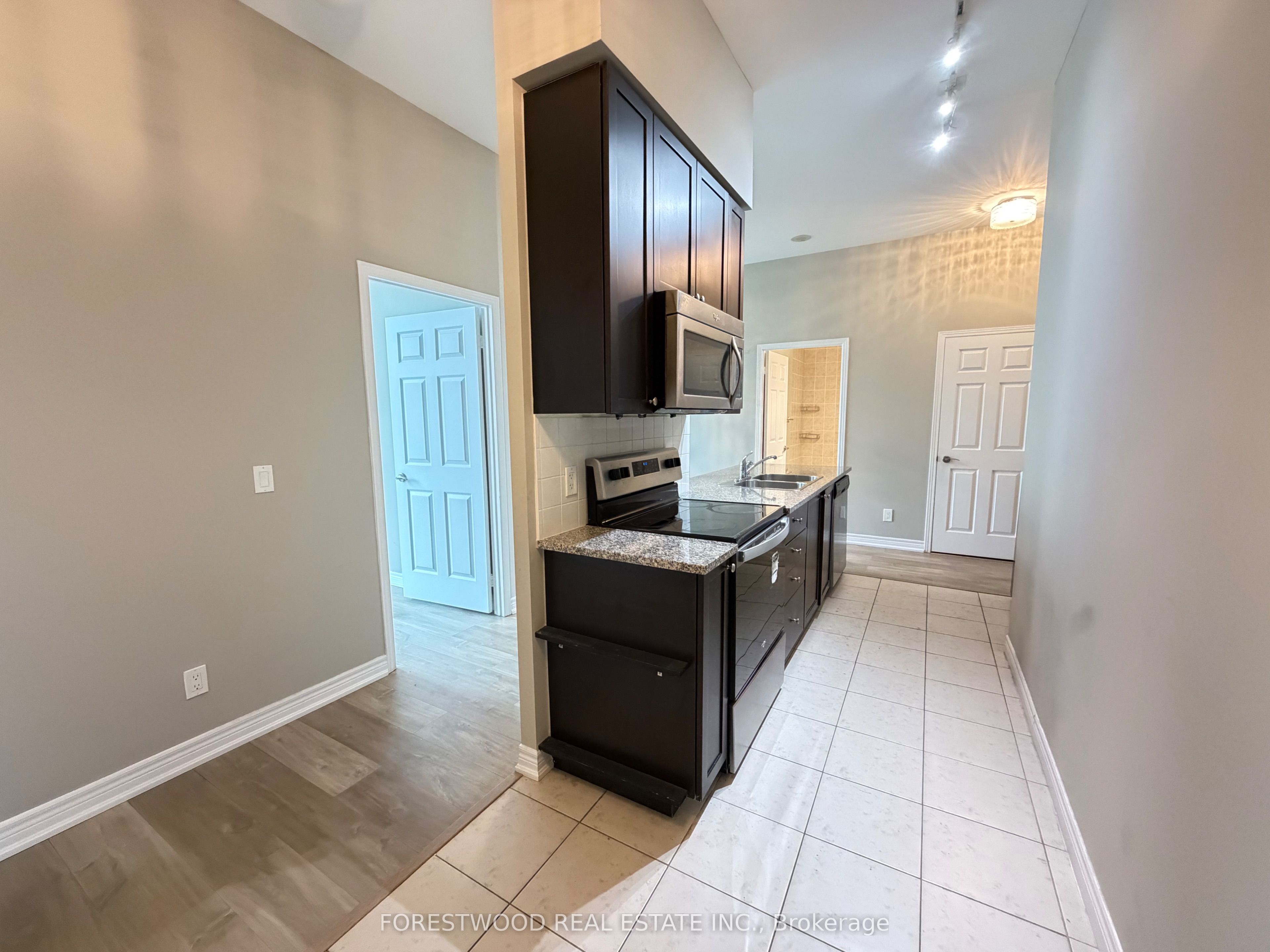 339 Rathburn Road W 101