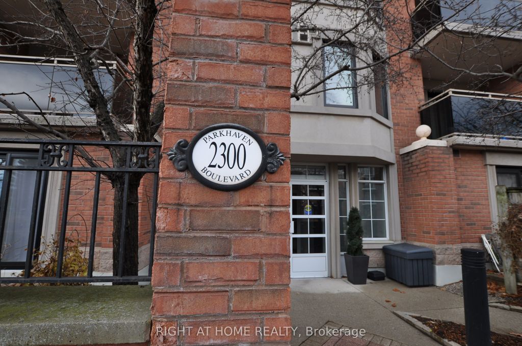 Photo of 2300 Parkhaven Boulevard #308, Oakville, ON L6H 6V9 (MLS # W12583456)