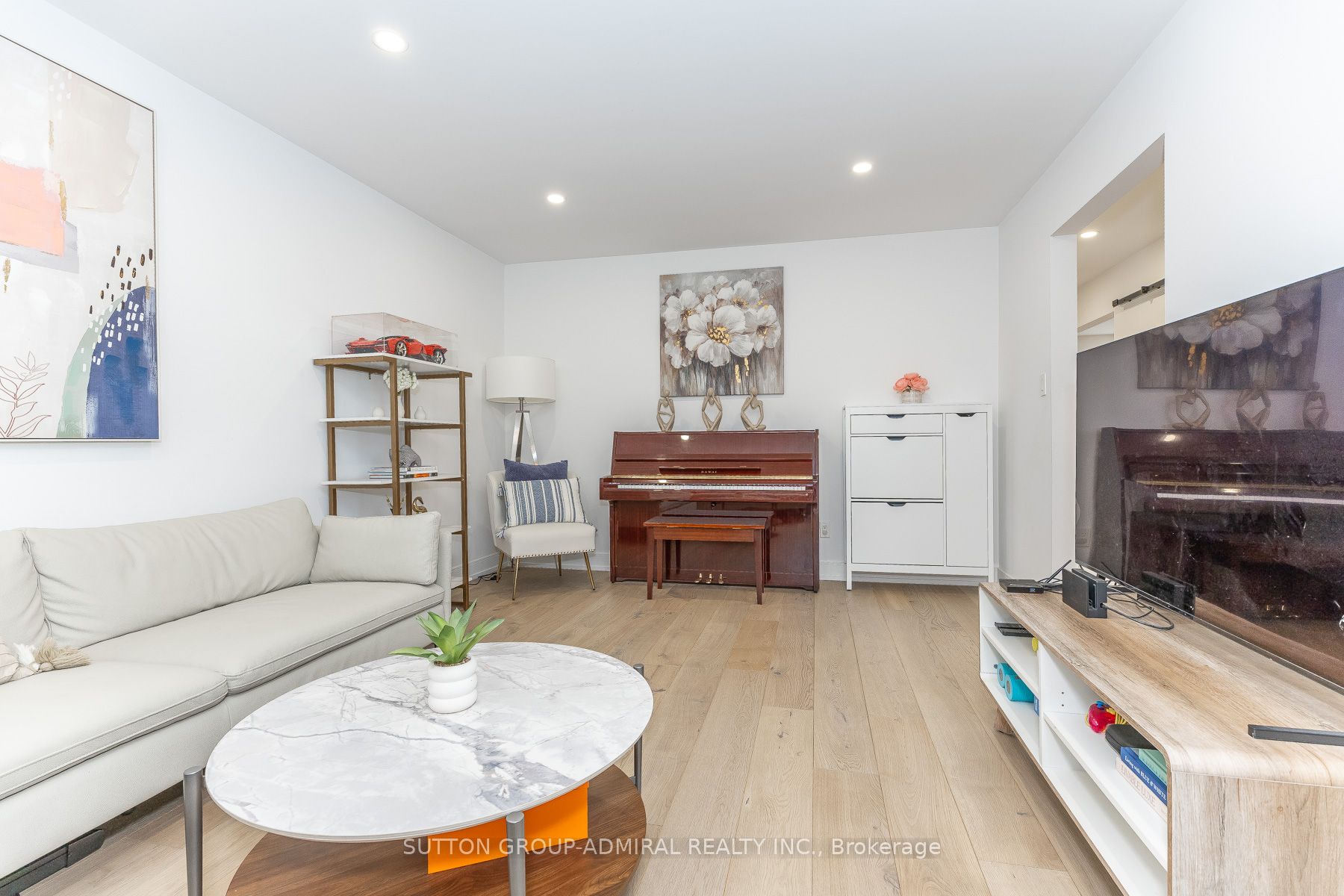 37 Spring Gate Boulevard