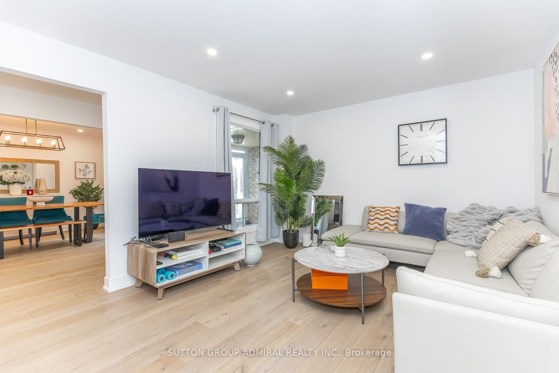 37 Spring Gate Boulevard