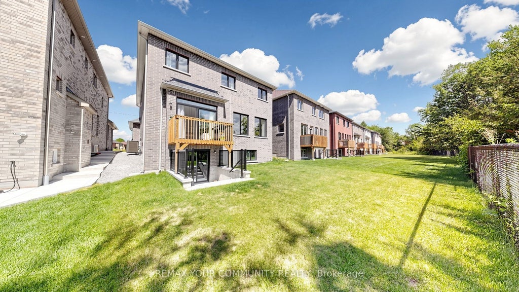 Photo of 32 Baycroft Boulevard, Essa, ON L0M 1B5 (MLS # N13764098)
