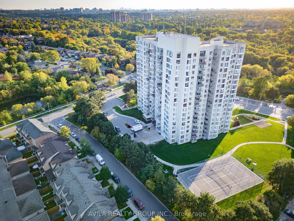Photo of 3077 Weston Road #1905, Toronto, ON M9M 3A1 (MLS # W12451911)