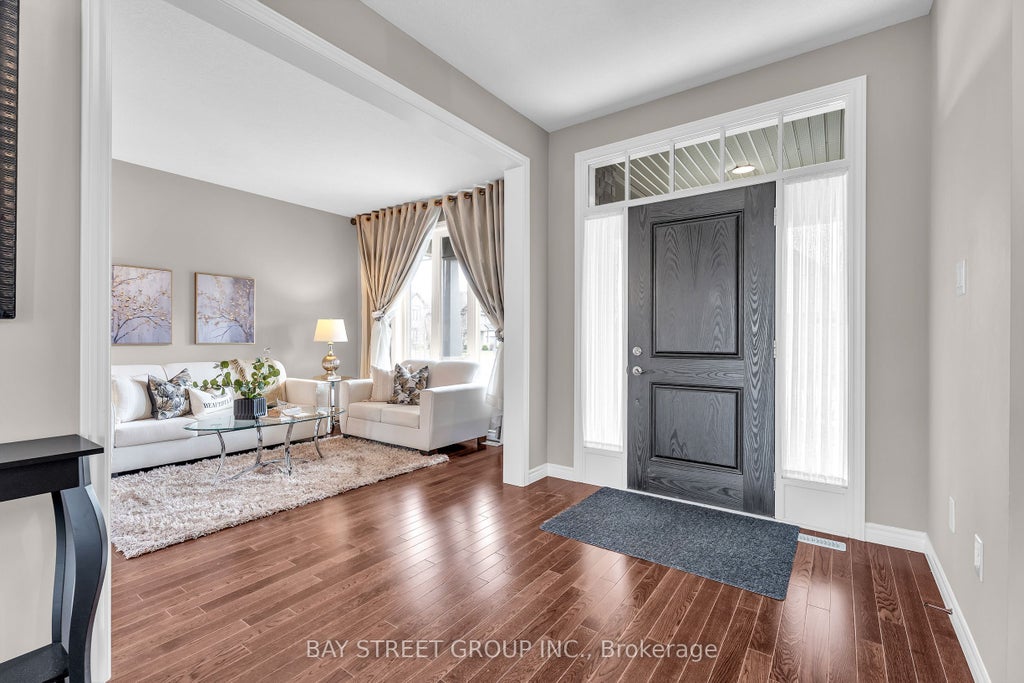 Photo of 566 Bradwell Chase, London North, ON N6G 0P7 (MLS # X13724484)