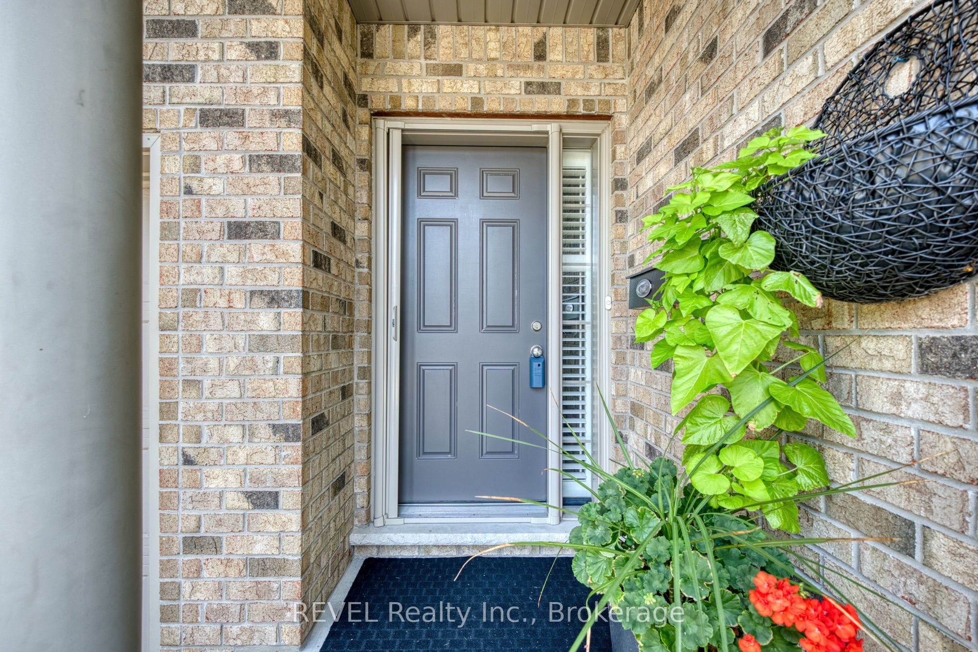 4399 Montrose Road 3