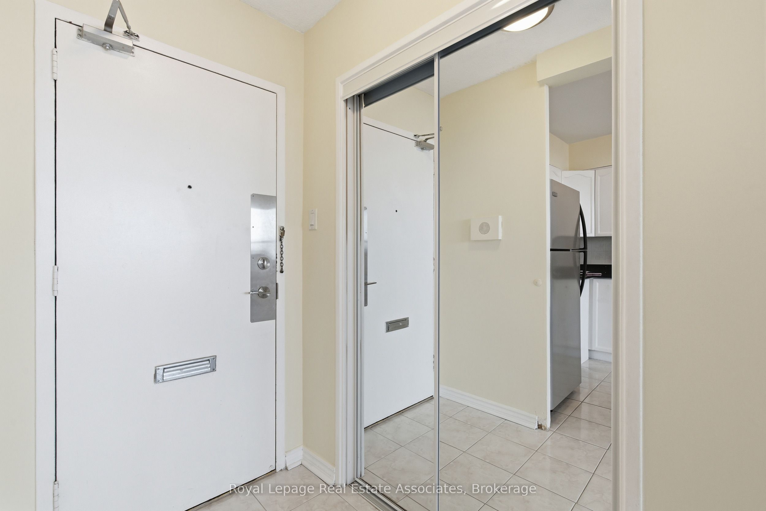 551 The West Mall N/A 706