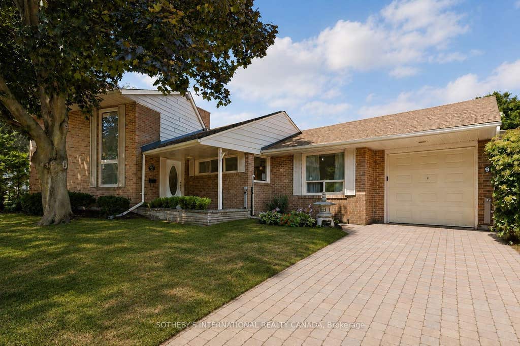Photo of 9 Babington Court, Toronto, ON M9A 1J7 (MLS # W13656234)