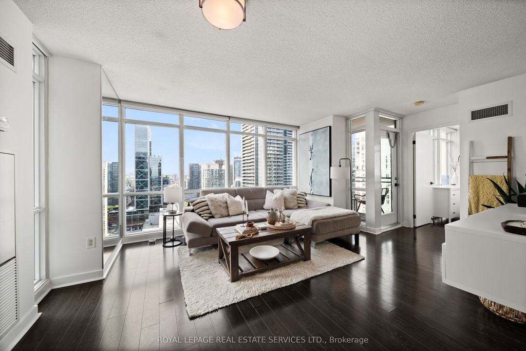 Photo of 11 Brunel Court #3906, Toronto, ON M5V 3Y3 (MLS # C12380725)