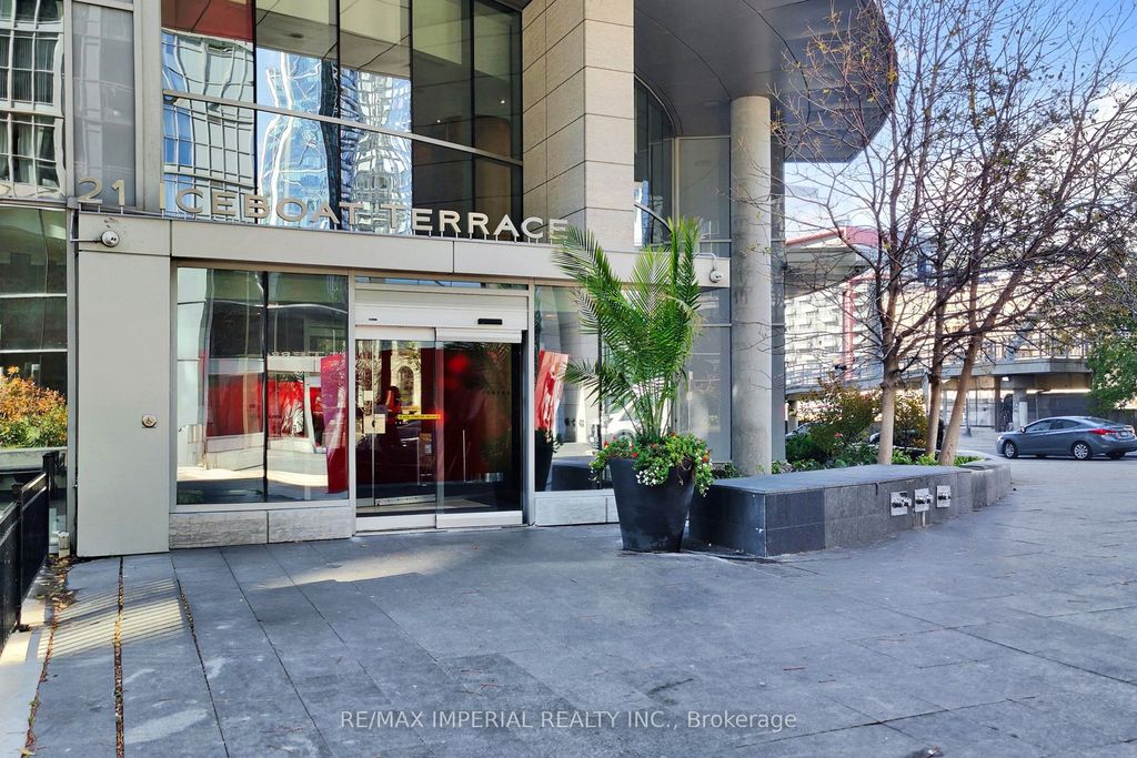 Photo of 21 Iceboat Terrace #2306, Toronto, ON M5V 4A9 (MLS # C12554430)
